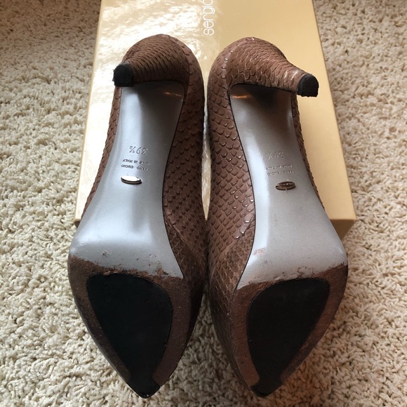 Sergio Rossi Python print pumps. - Picture 8 of 8